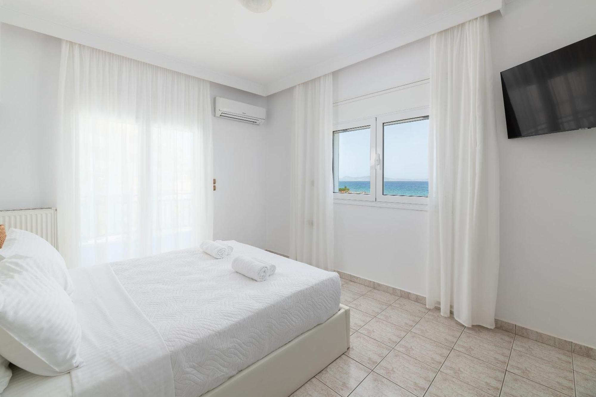 White&Blue Luxury Suites Ialisos Exterior foto