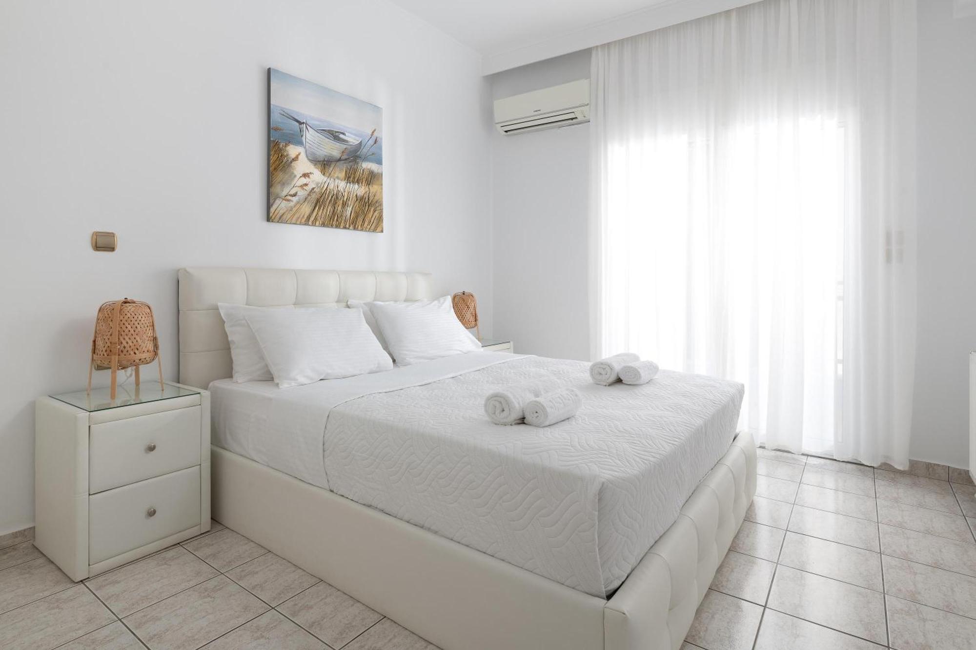 White&Blue Luxury Suites Ialisos Exterior foto
