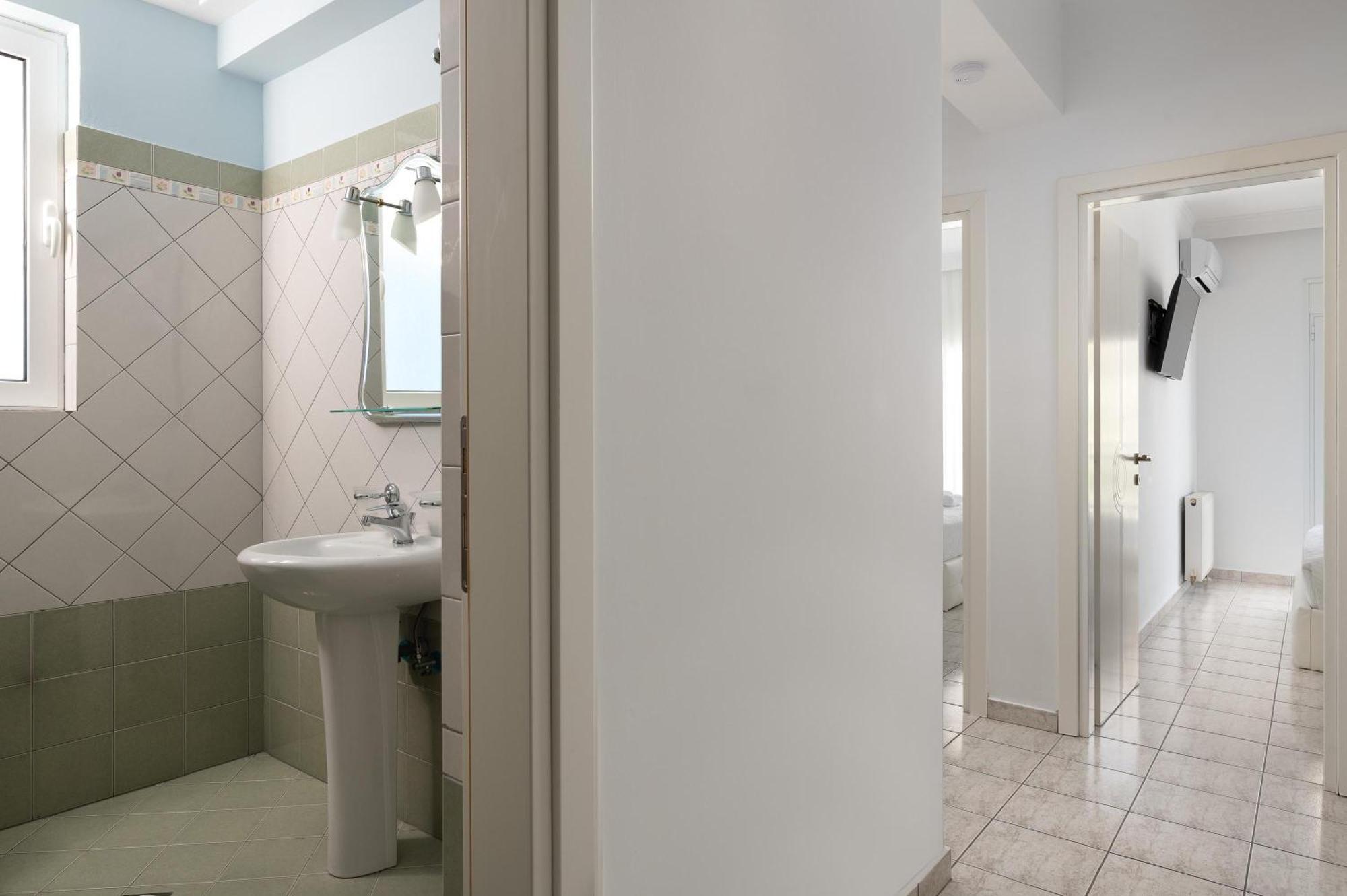 White&Blue Luxury Suites Ialisos Exterior foto