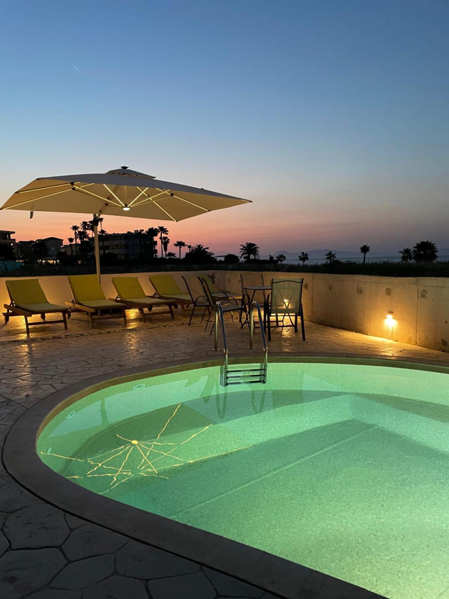 White&Blue Luxury Suites Ialisos Exterior foto
