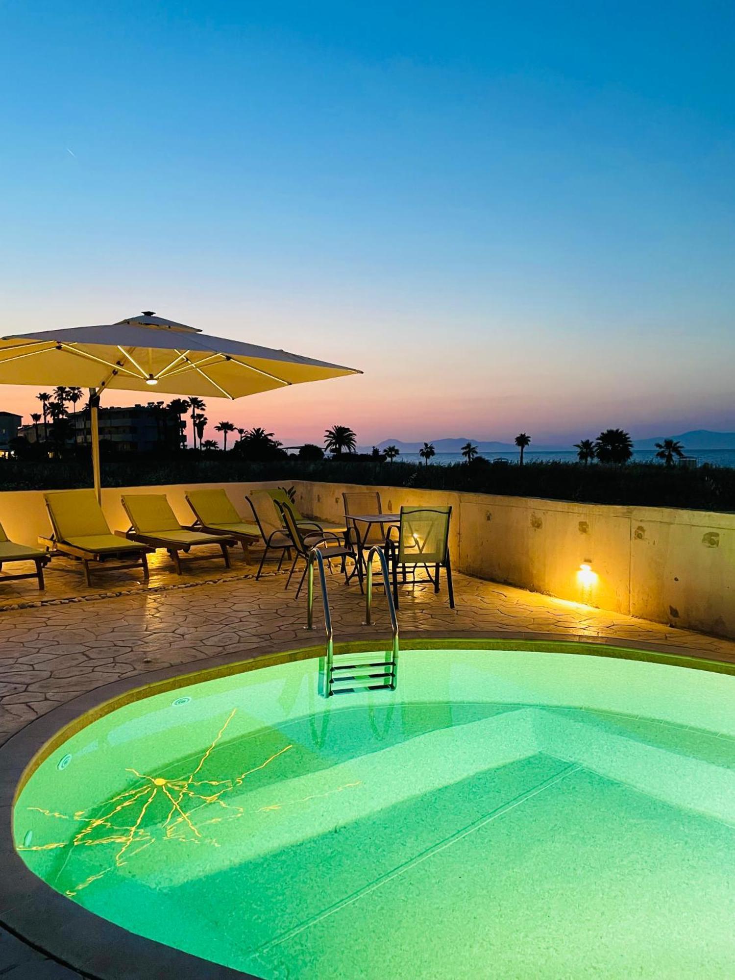 White&Blue Luxury Suites Ialisos Exterior foto